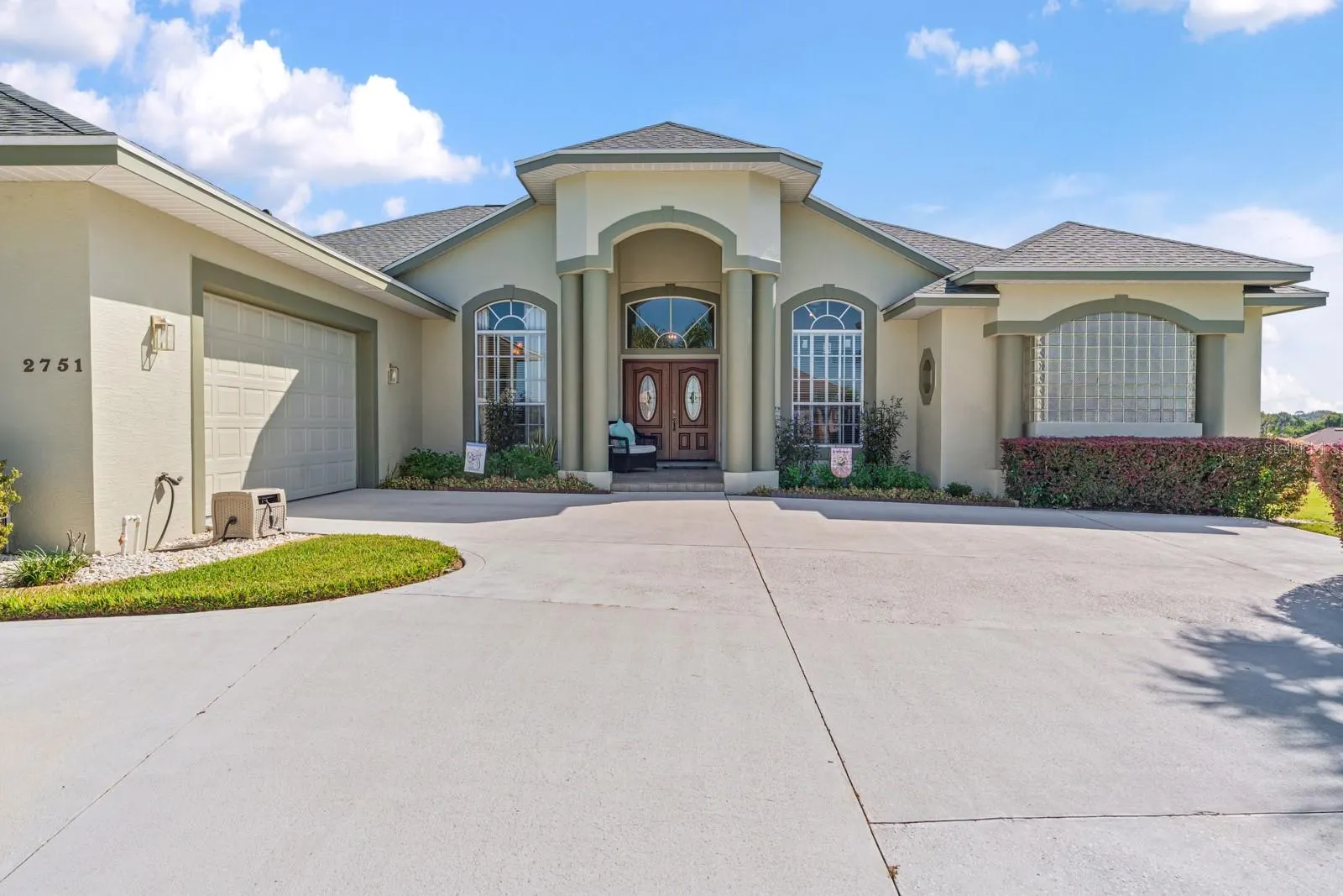 2751 HUNTINGTON HILLS DR