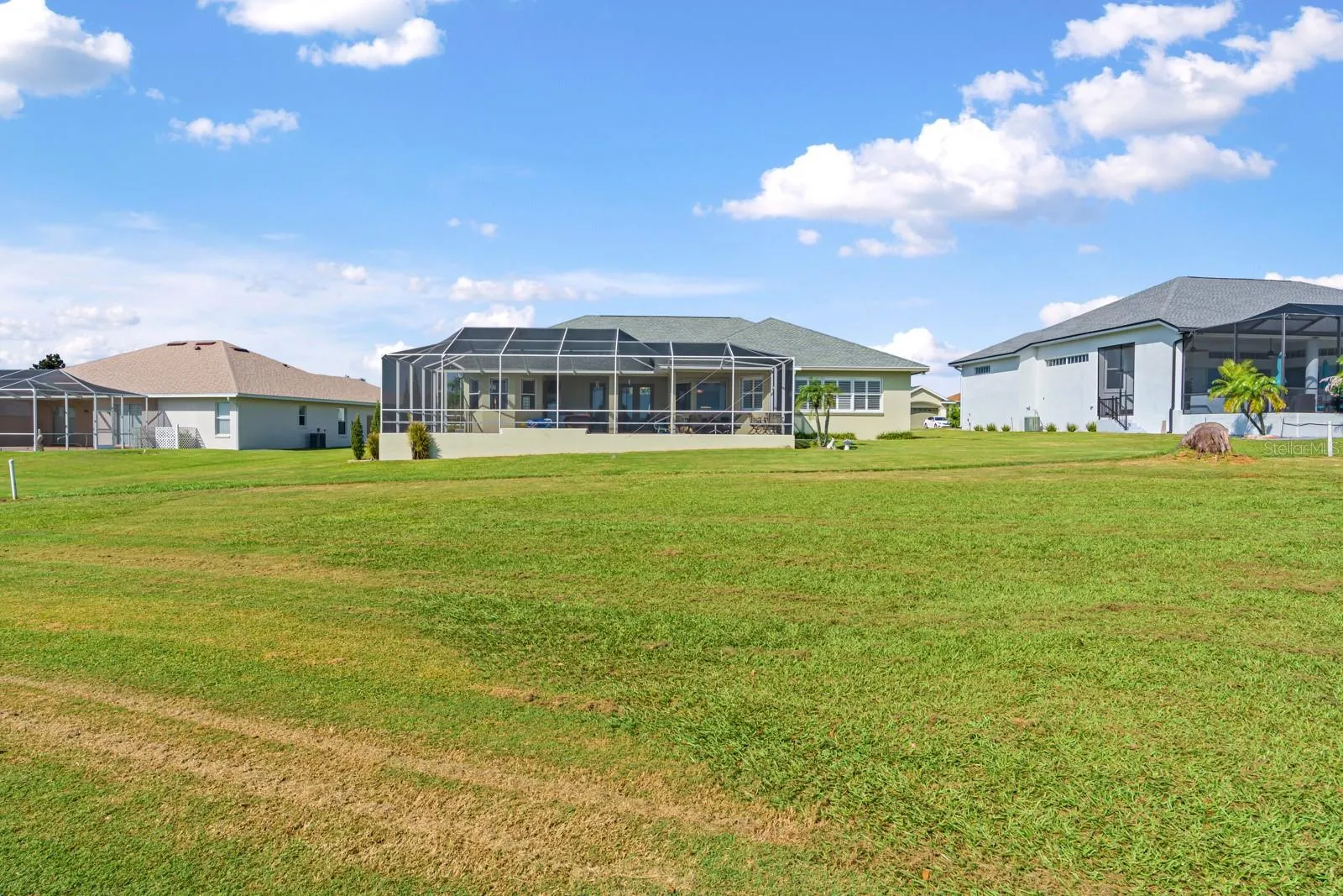 2751 HUNTINGTON HILLS DR