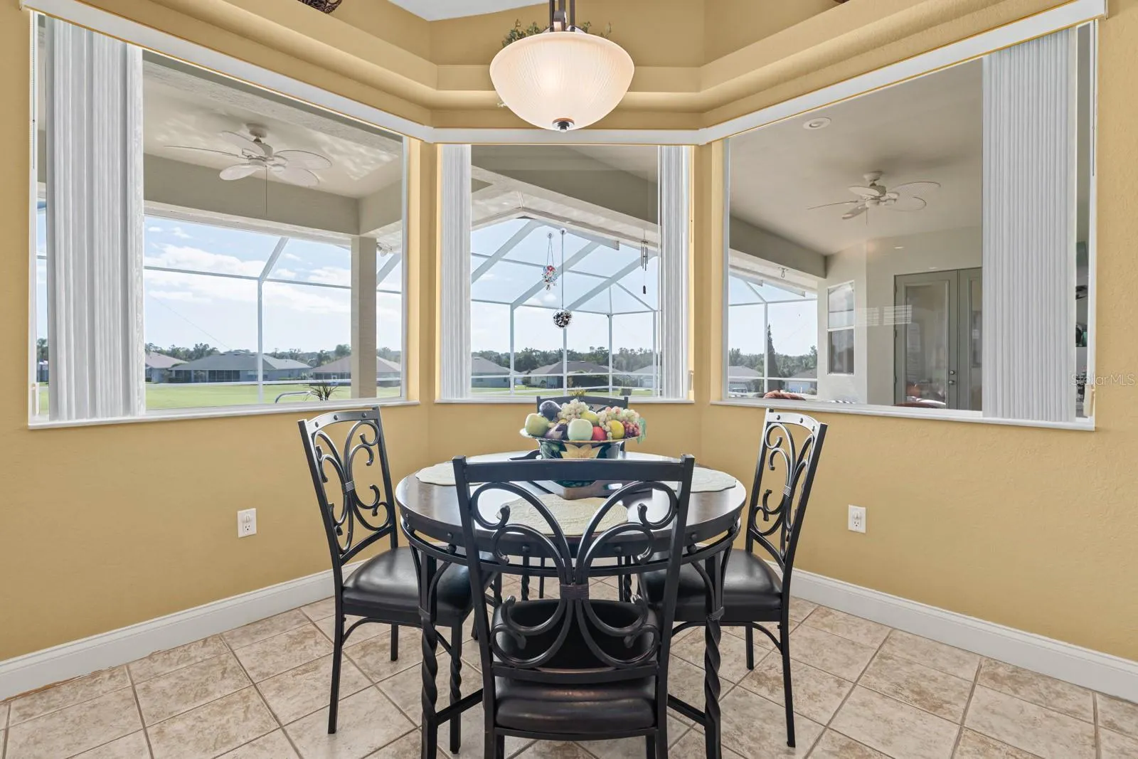 2751 HUNTINGTON HILLS DR