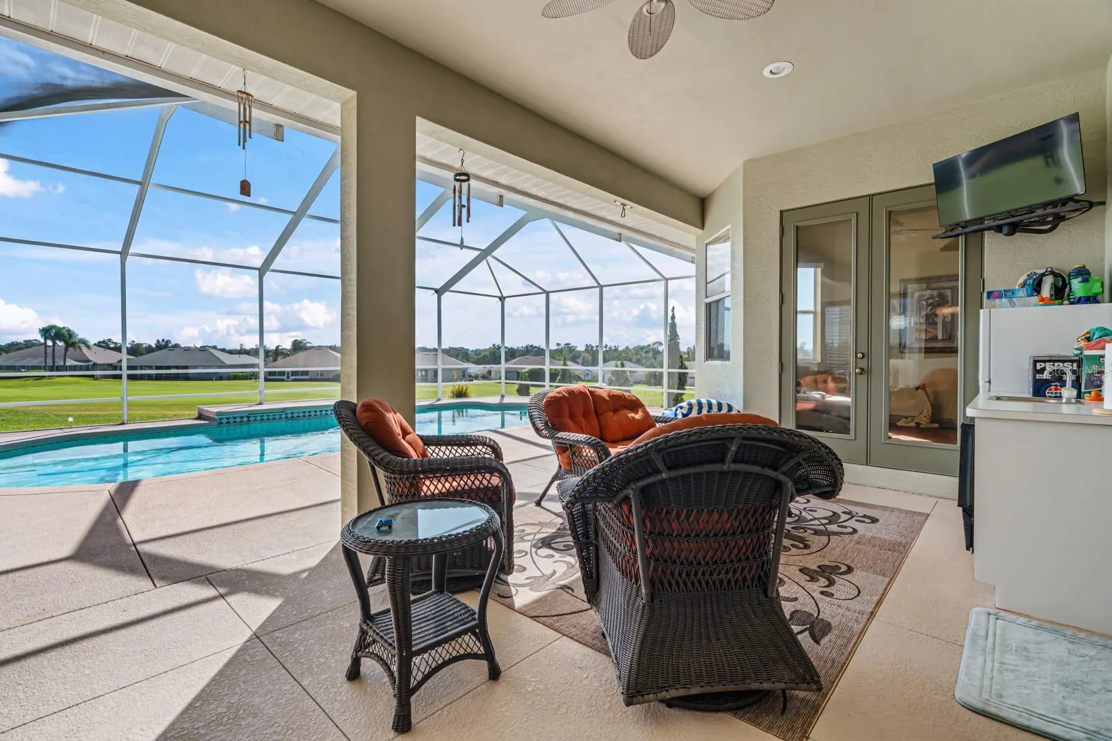 2751 HUNTINGTON HILLS DR