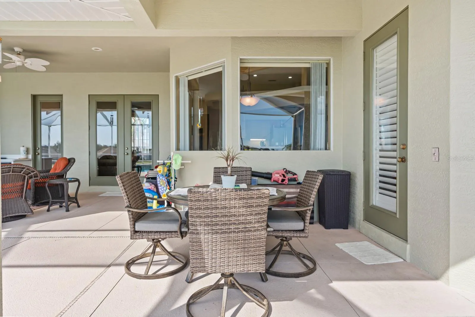 2751 HUNTINGTON HILLS DR