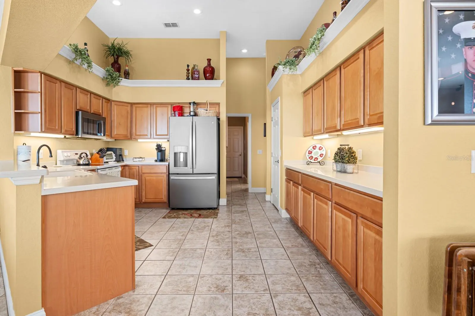 2751 HUNTINGTON HILLS DR