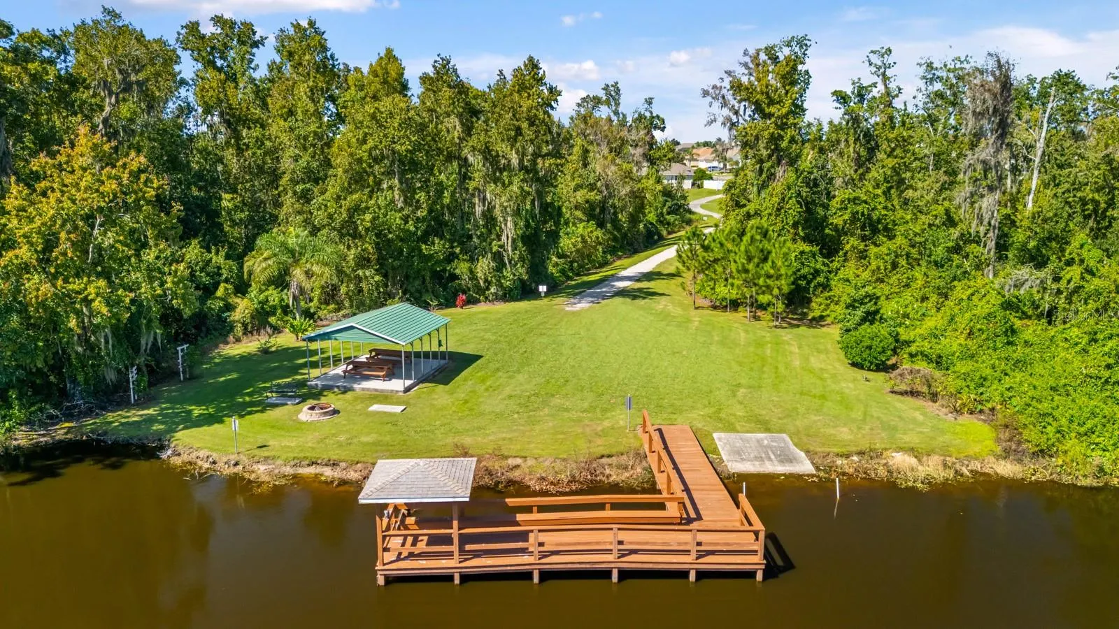 2751 HUNTINGTON HILLS DR