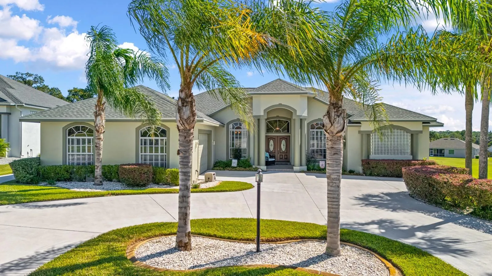 2751 HUNTINGTON HILLS DR