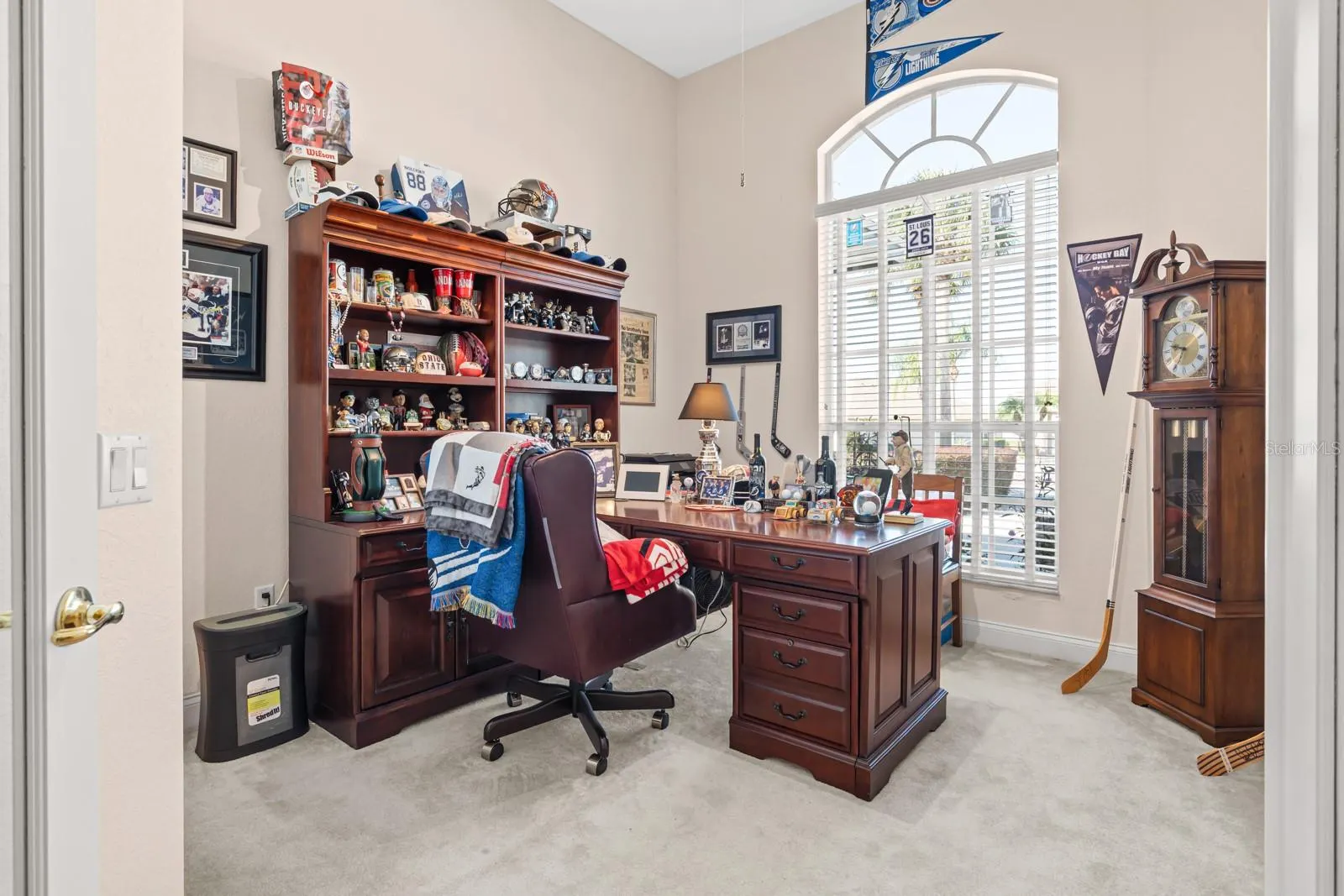 2751 HUNTINGTON HILLS DR
