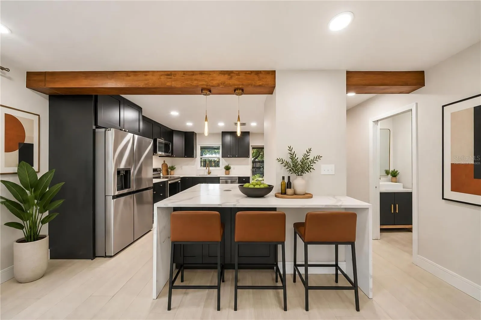 935 HAMILTON CT
