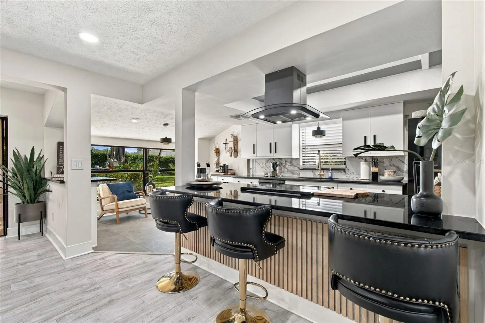 7913 FLOWERFIELD DR