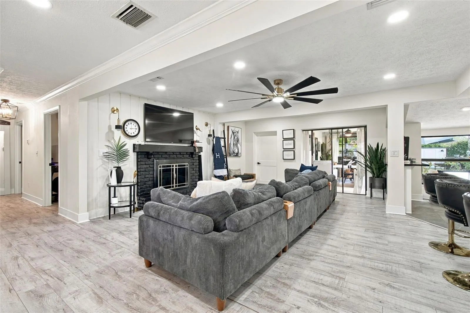 7913 FLOWERFIELD DR