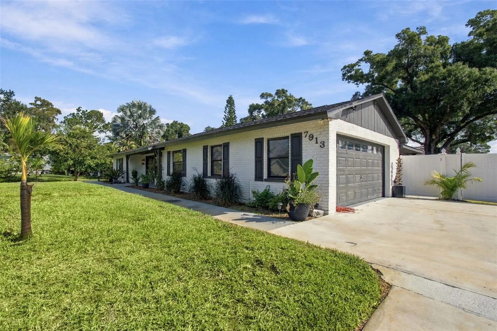 7913 FLOWERFIELD DR