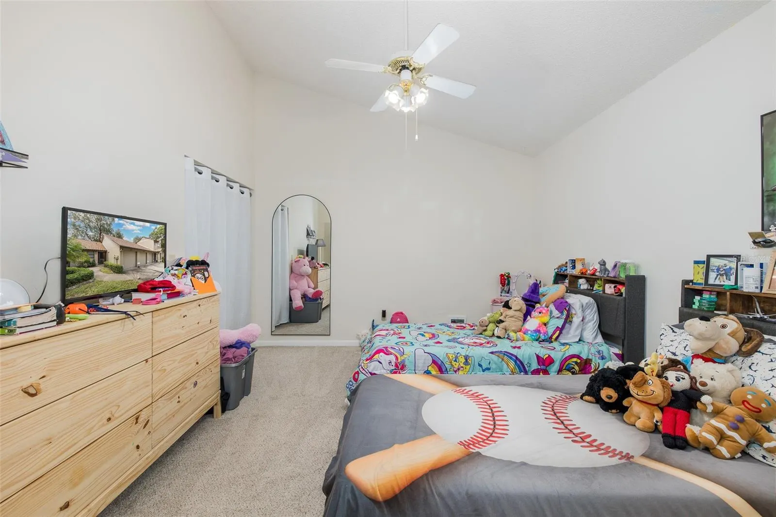 1695 HAMILTON CT