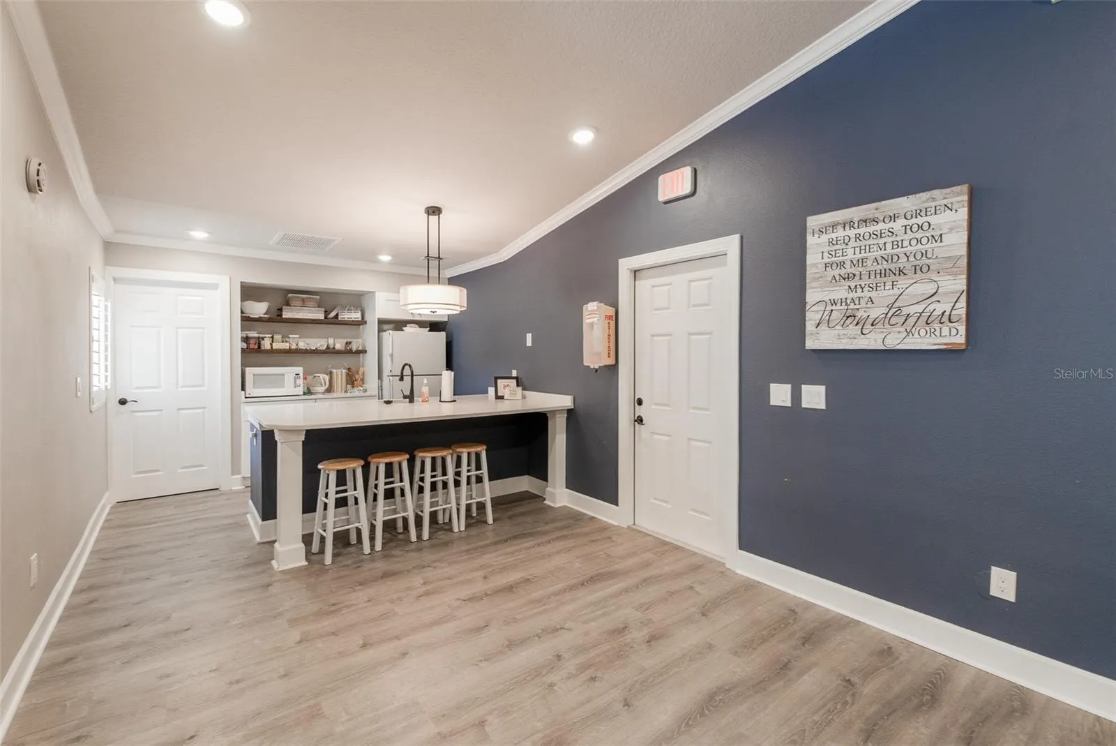 1695 HAMILTON CT