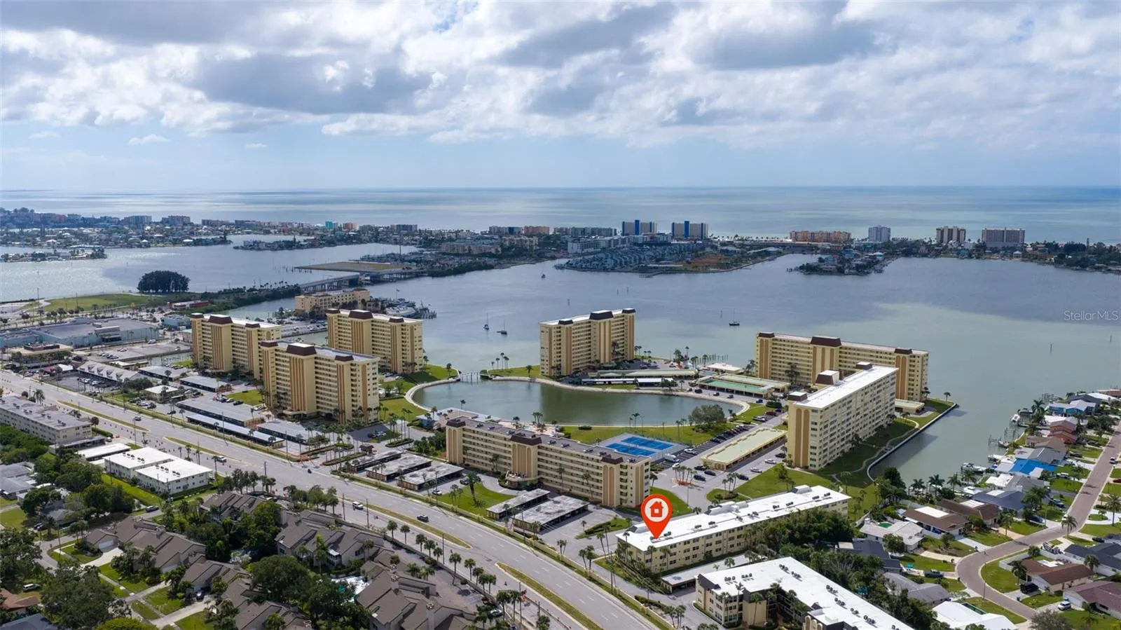 4700 COVE CIR #111 #111