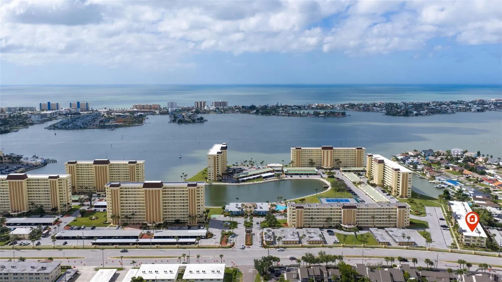 4700 COVE CIR #111 #111