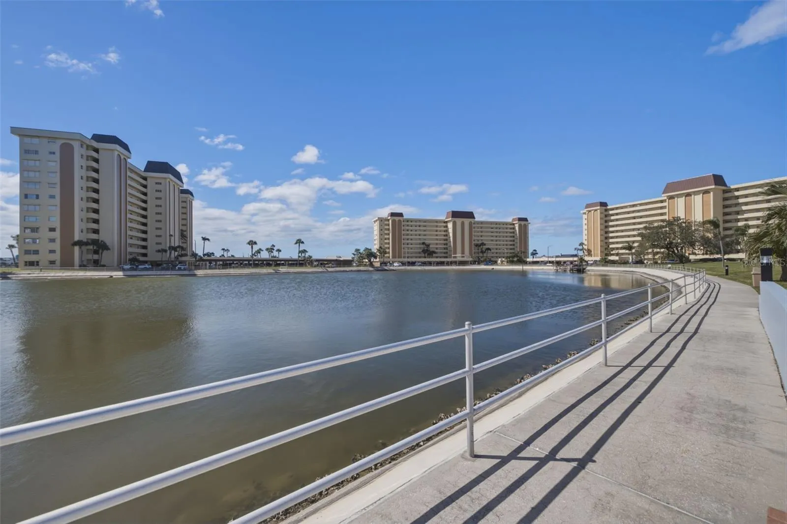 4700 COVE CIR #111 #111