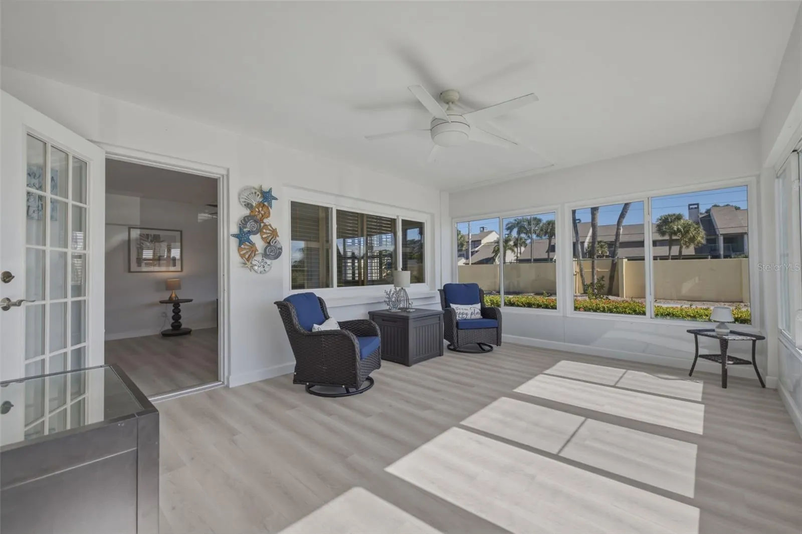 4700 COVE CIR #111 #111