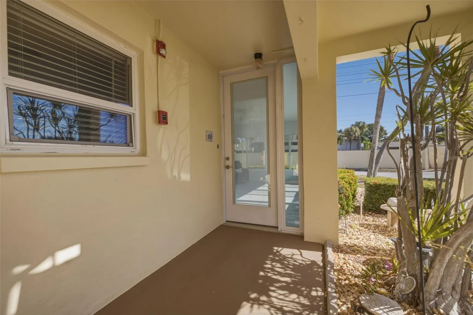 4700 COVE CIR #111 #111