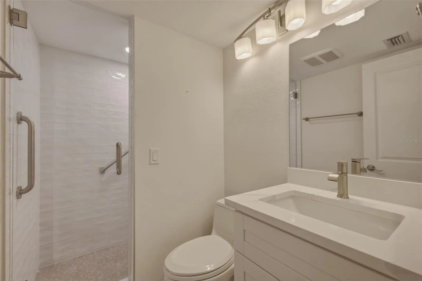 4700 COVE CIR #111 #111