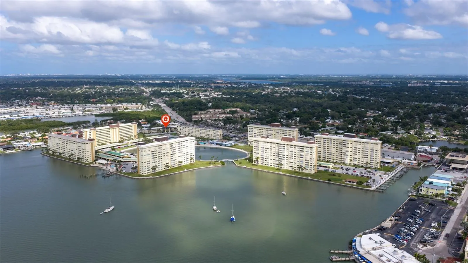 4700 COVE CIR #111 #111