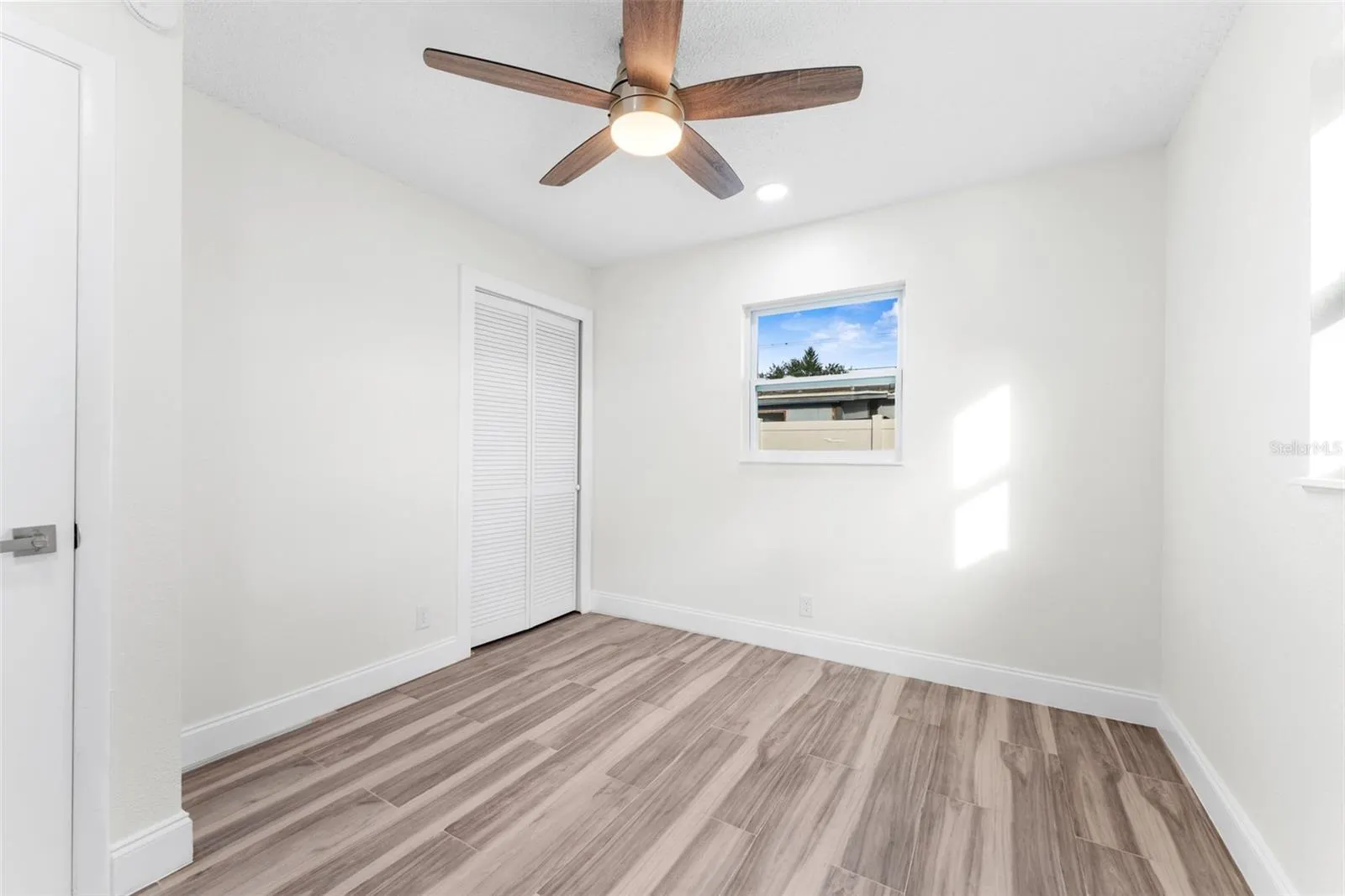 8307 LIBBY LN