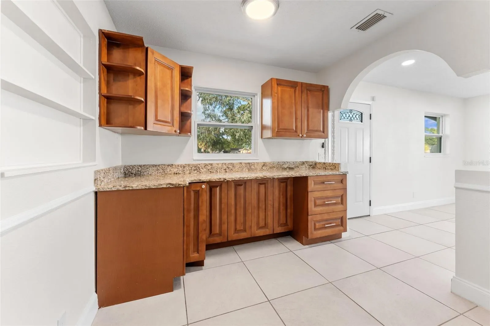 8307 LIBBY LN
