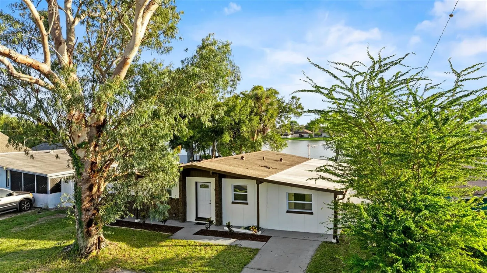 8307 LIBBY LN