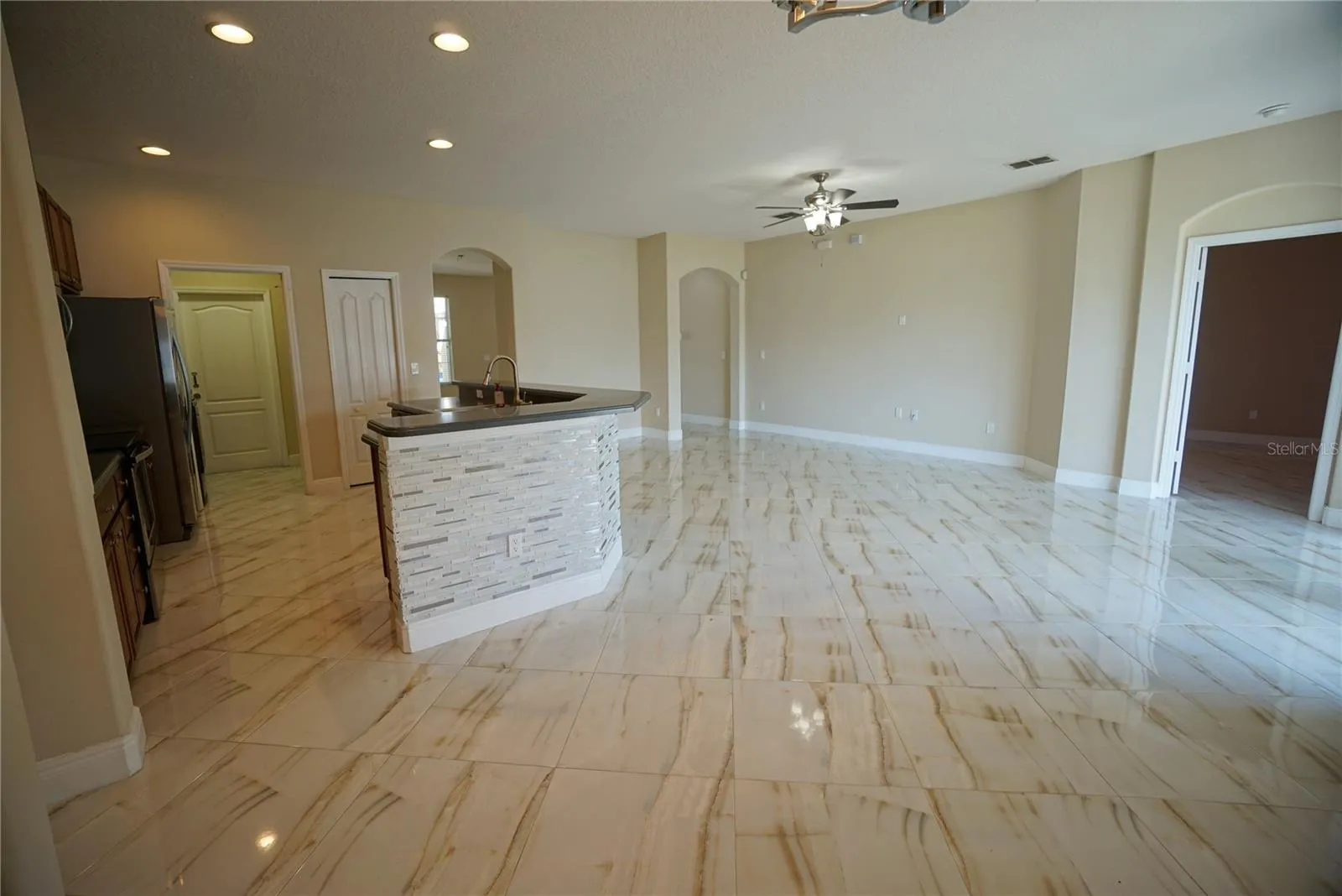 1603 WHITE DOVE CT