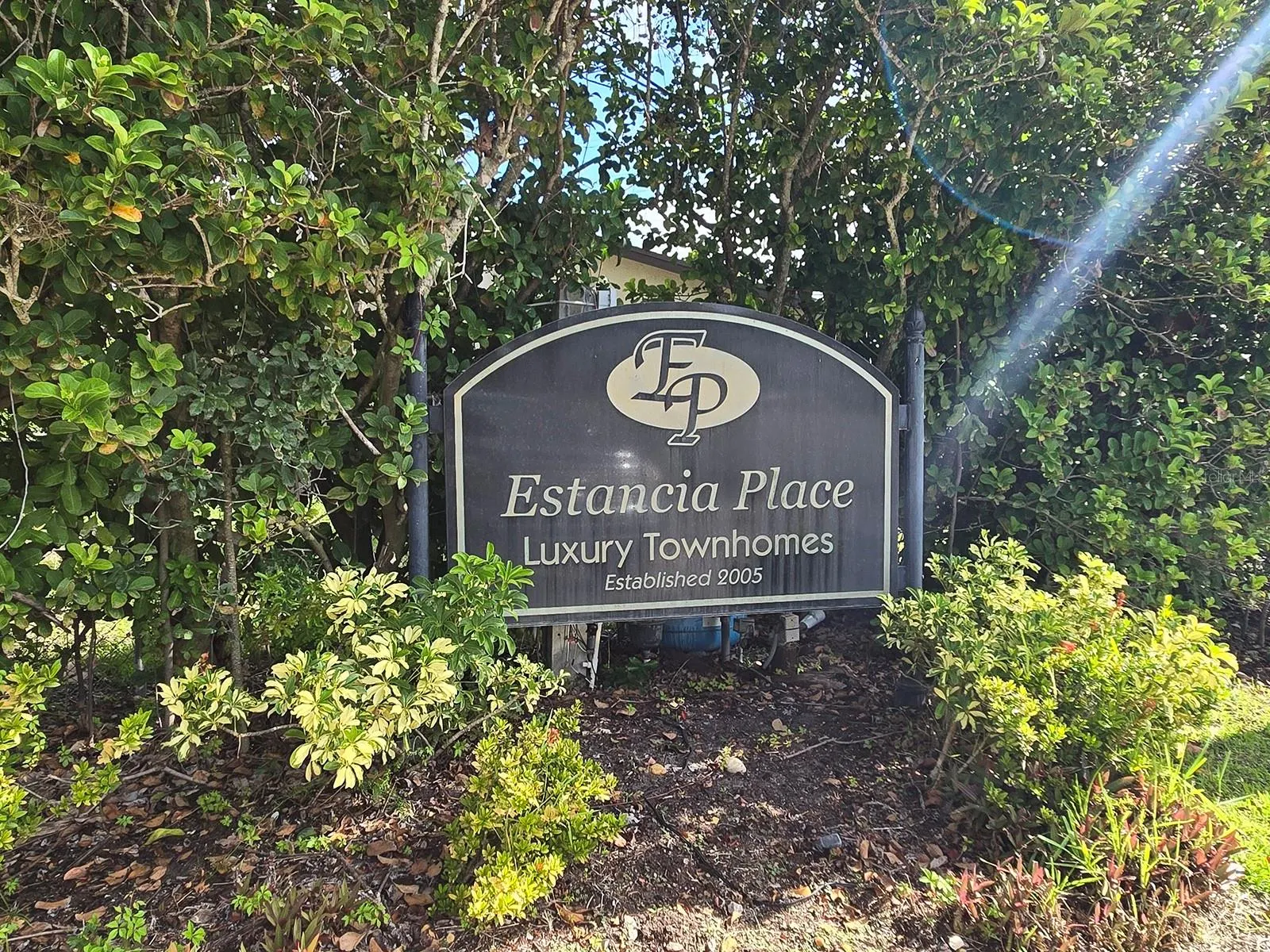 2974 ESTANCIA PL