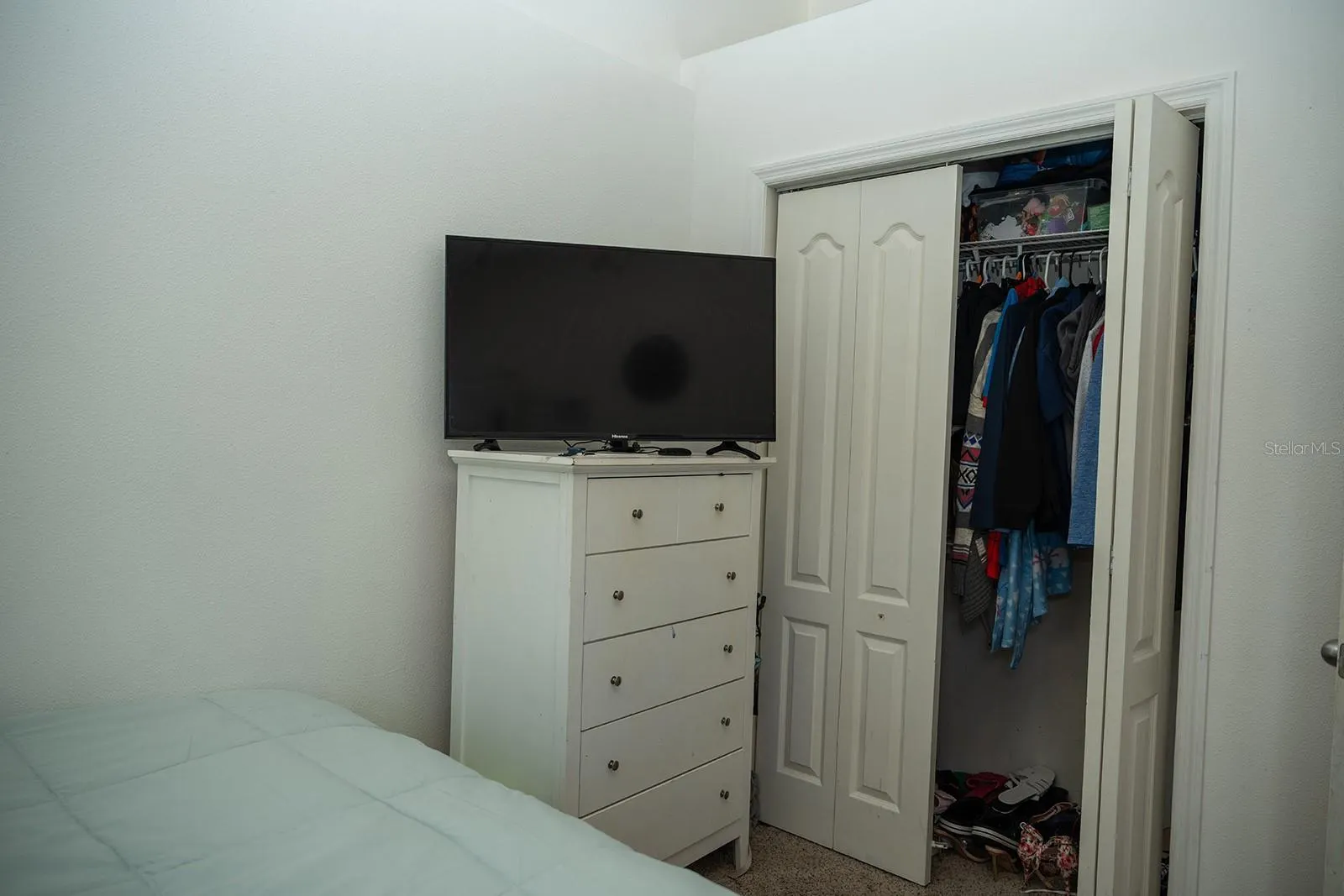2974 ESTANCIA PL