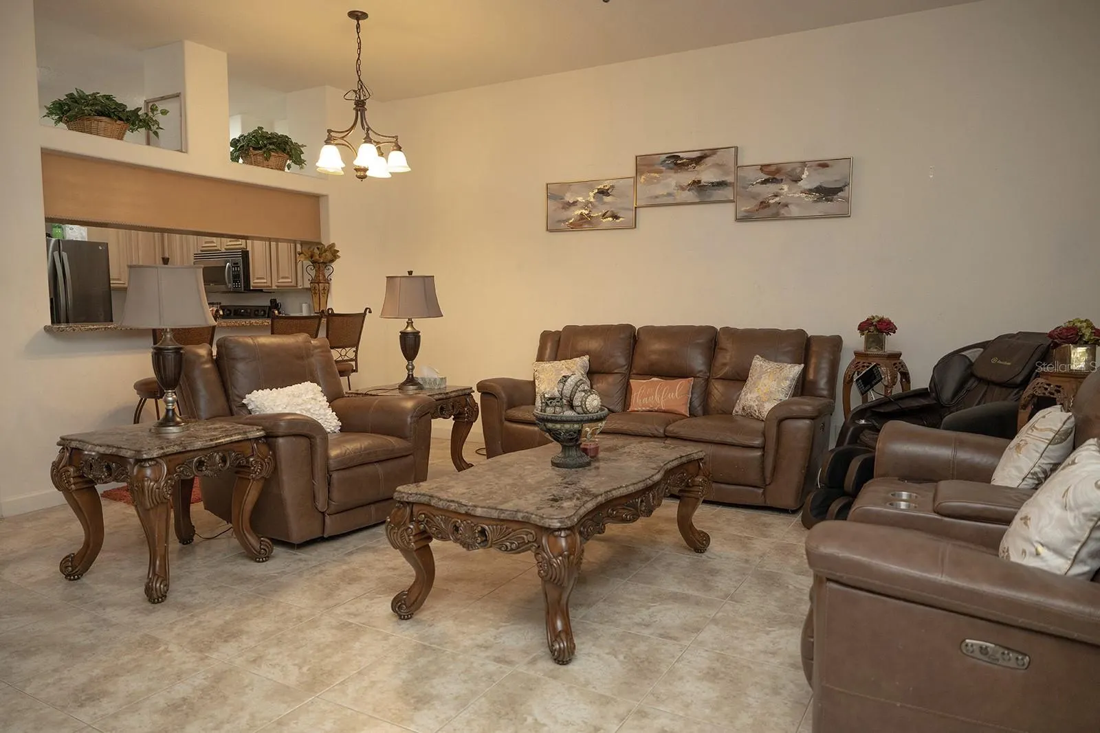 2974 ESTANCIA PL