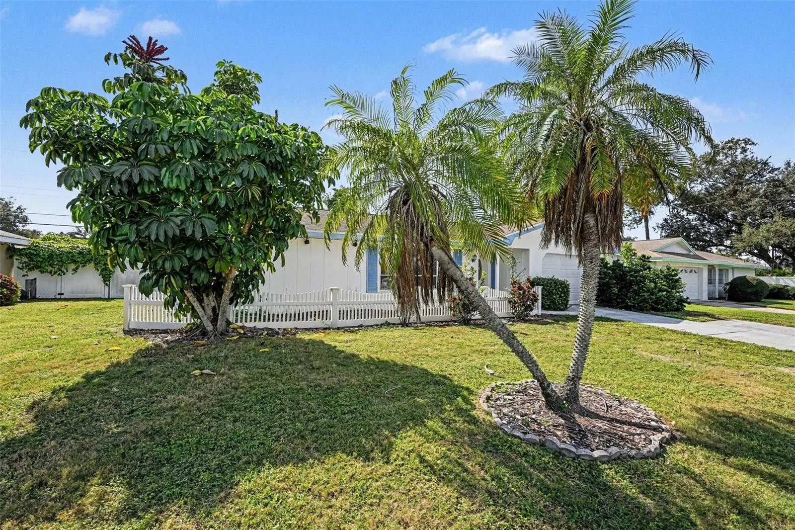 13570 99TH AVE N