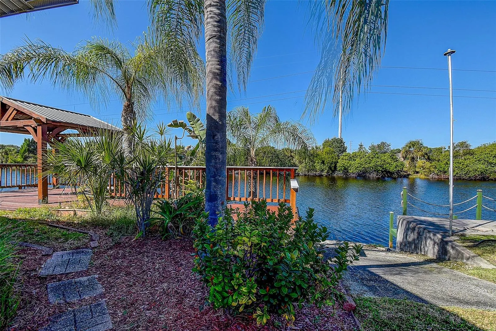 2529 SAN LUIS RD