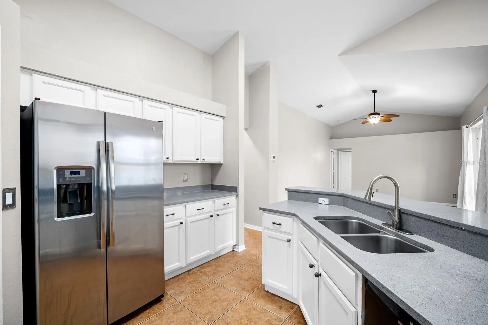 18113 PALM BREEZE DR