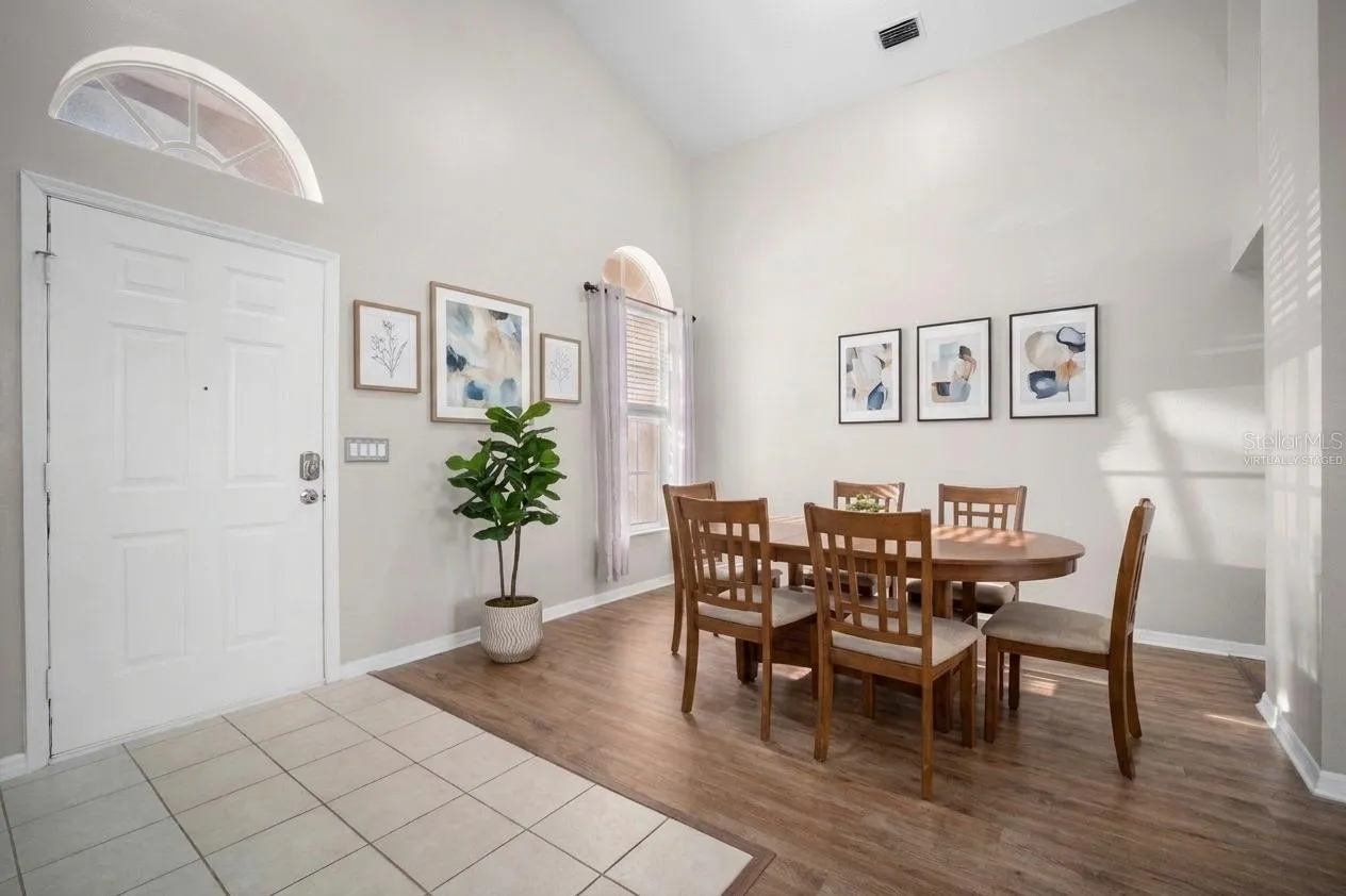 18113 PALM BREEZE DR