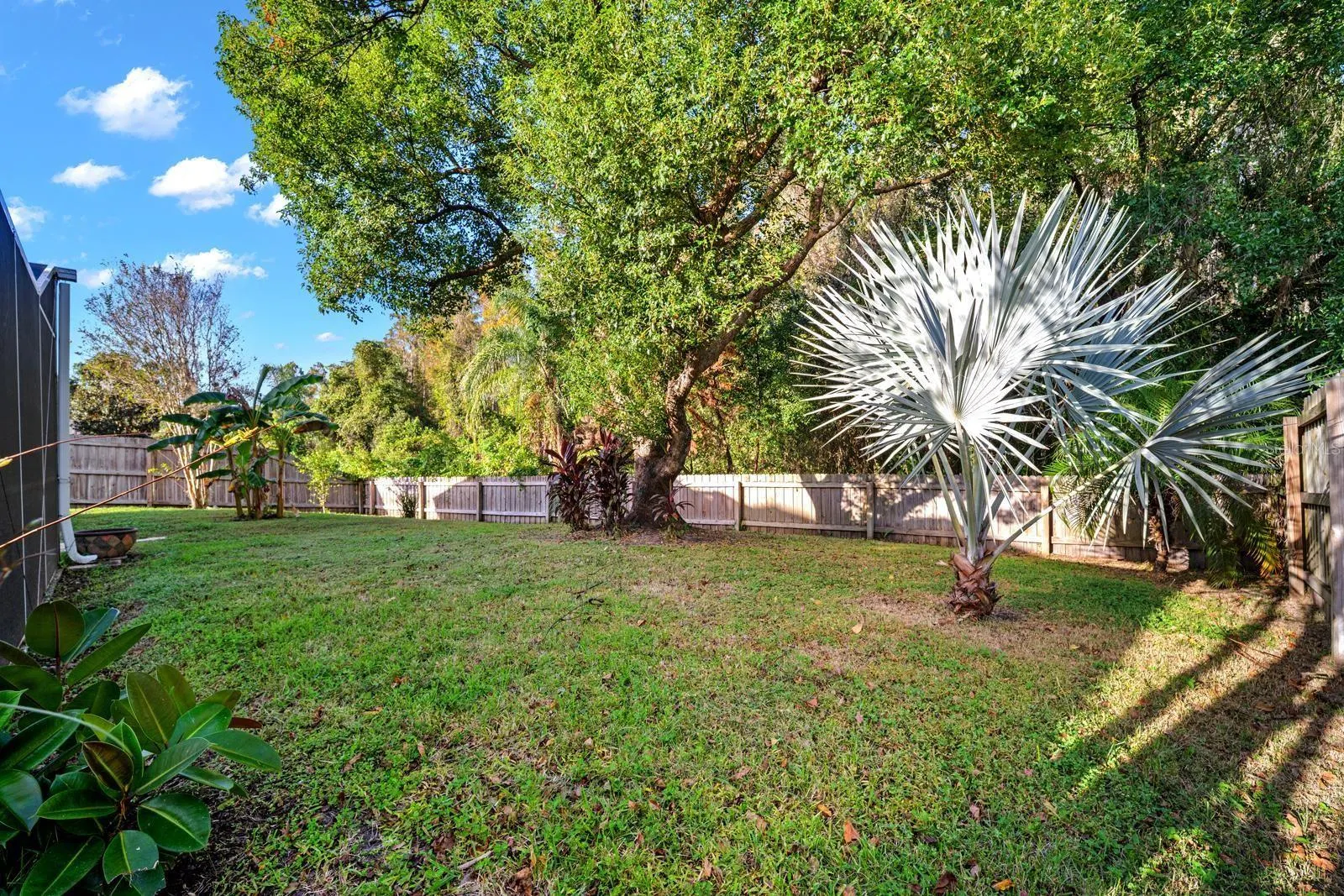 18113 PALM BREEZE DR