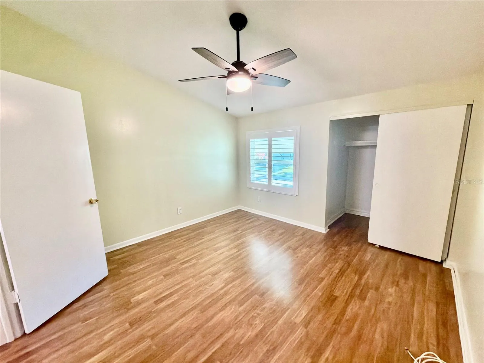4517 W LA VILLA LN