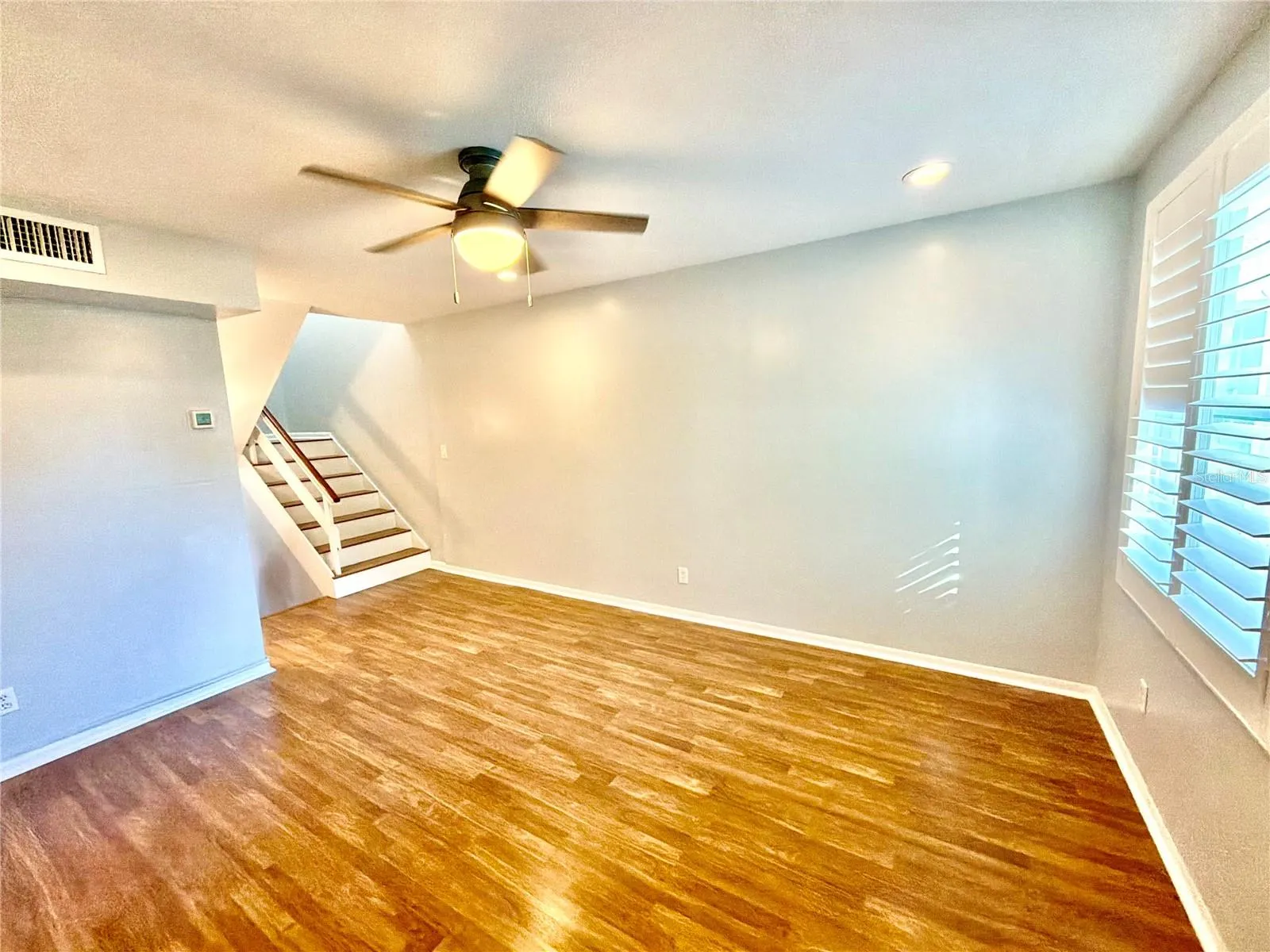 4517 W LA VILLA LN