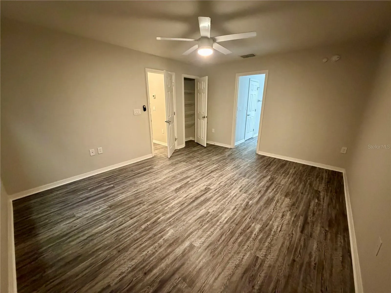 8202 WILDER LOOP