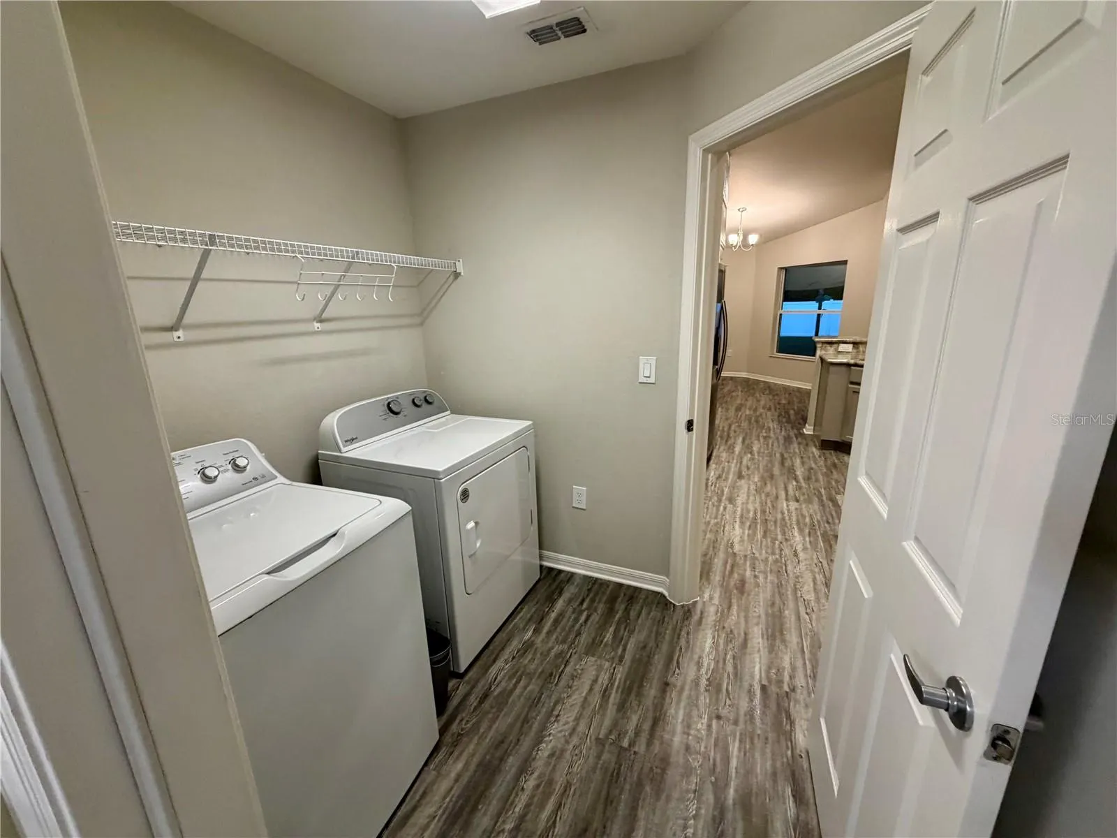 8202 WILDER LOOP