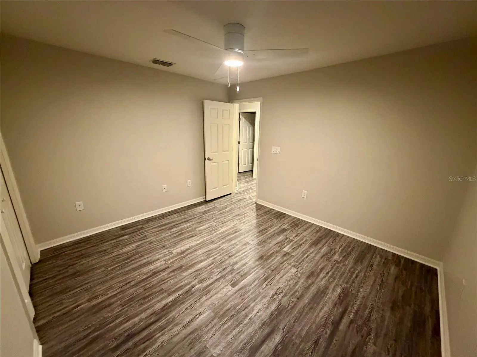 8202 WILDER LOOP