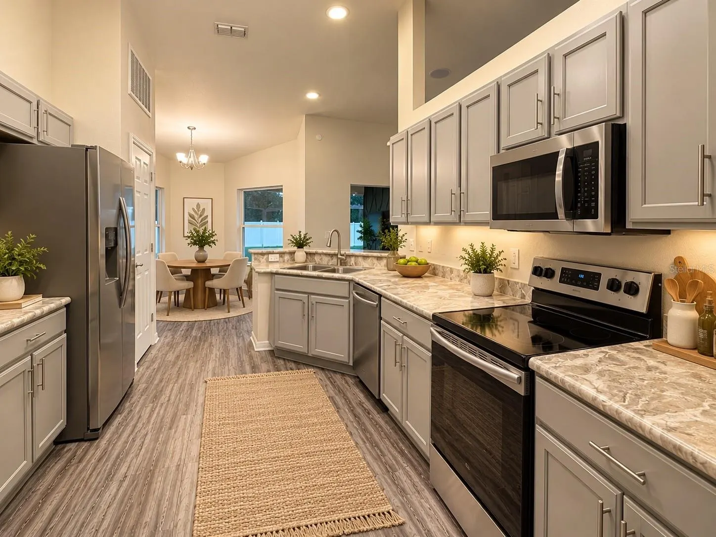 8202 WILDER LOOP