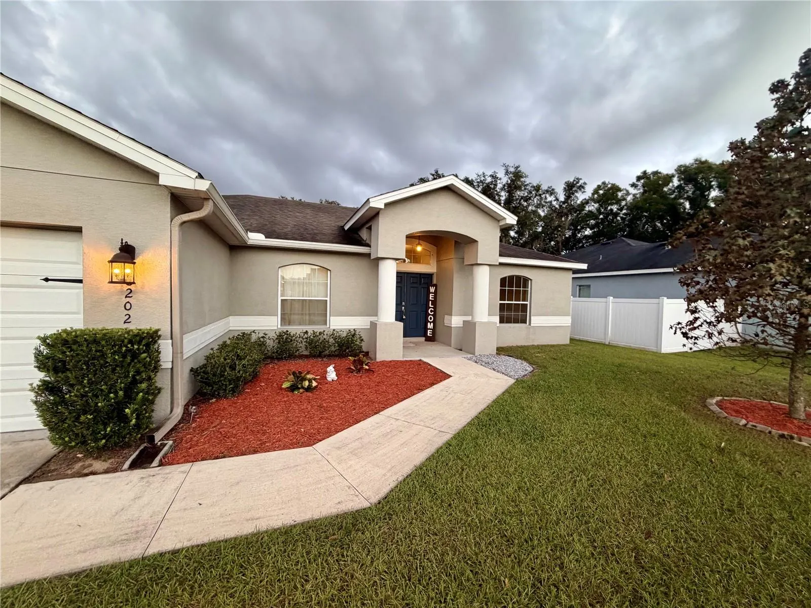 8202 WILDER LOOP