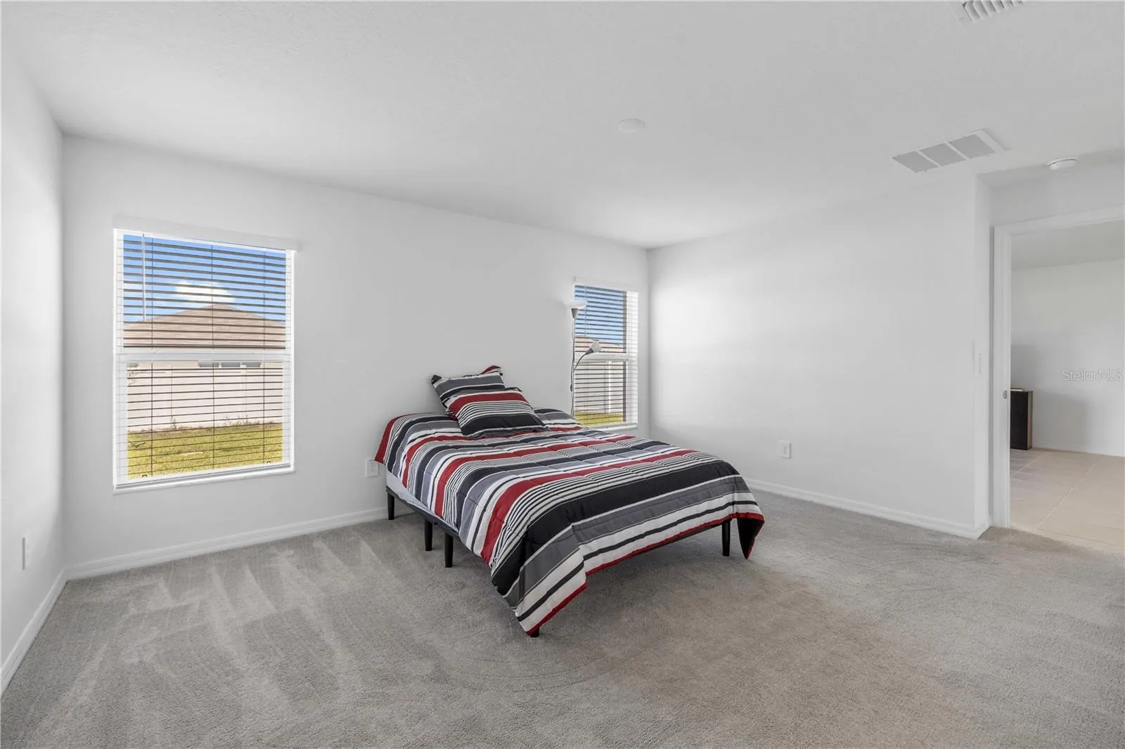 4357 FABULOUS FINCH LN