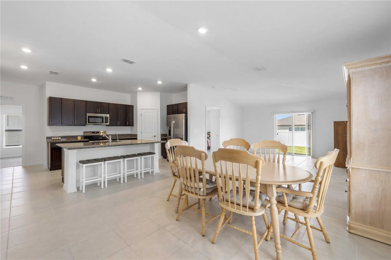4357 FABULOUS FINCH LN