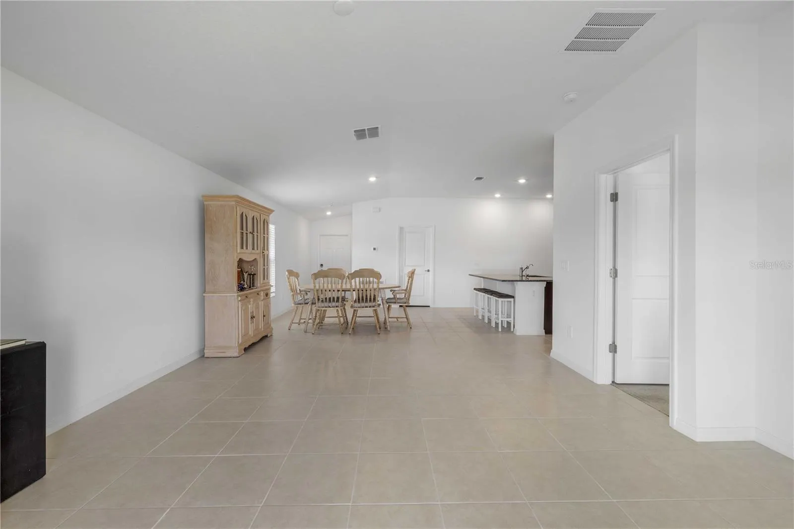 4357 FABULOUS FINCH LN