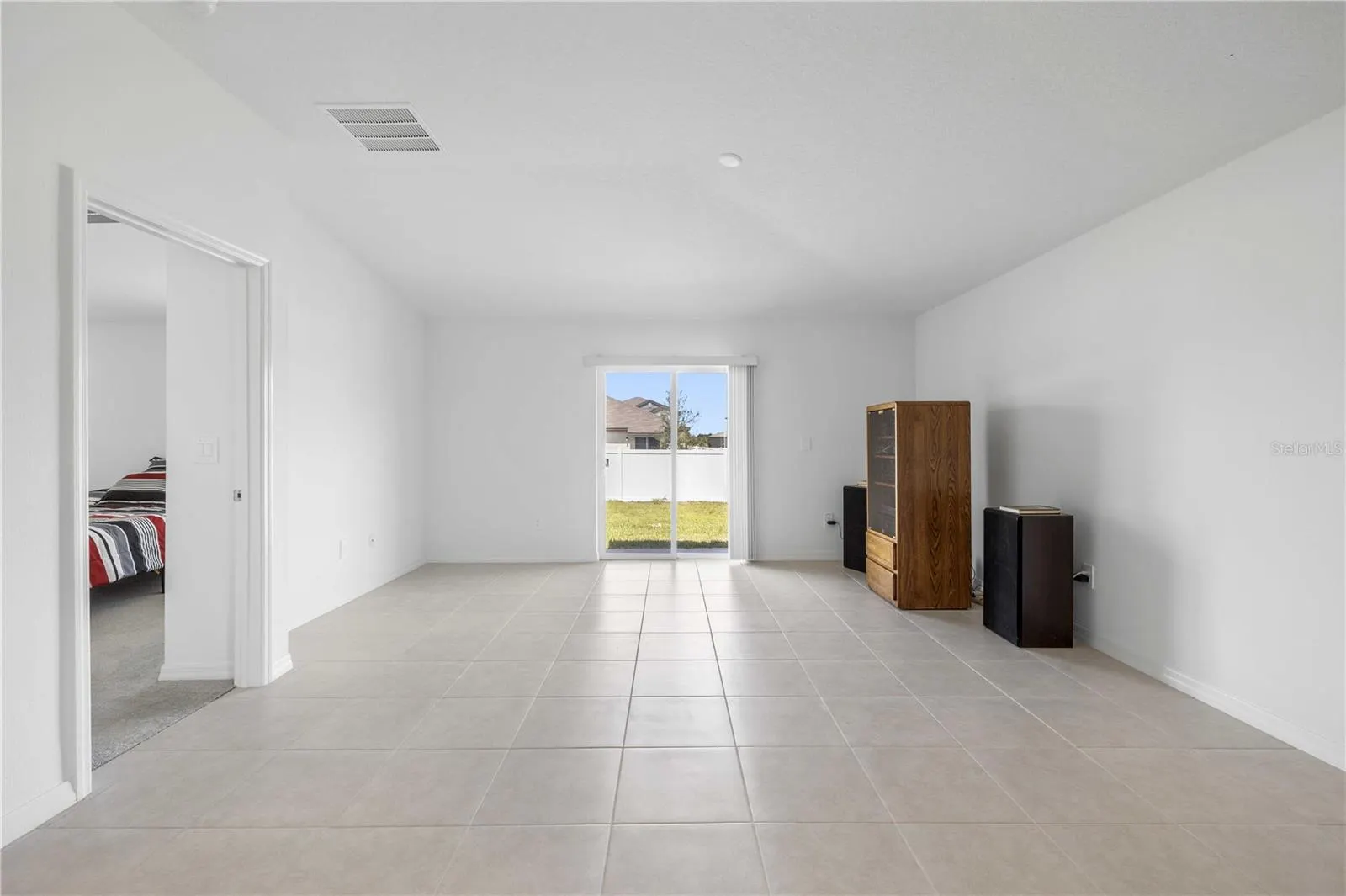4357 FABULOUS FINCH LN