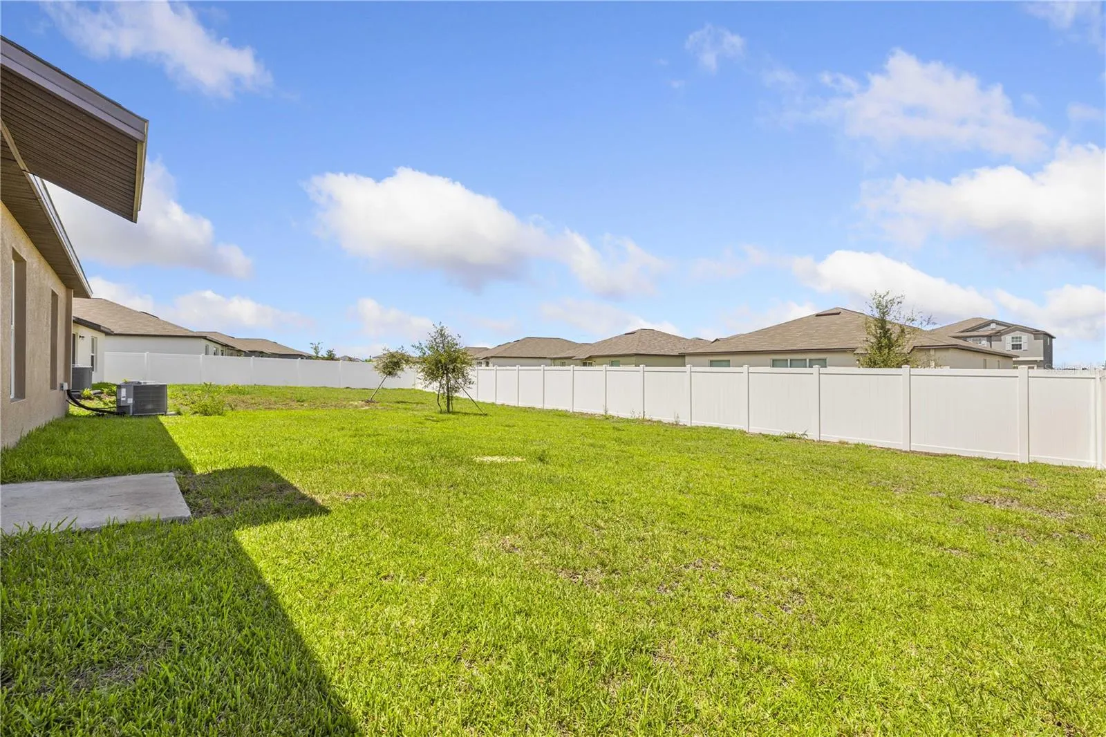 4357 FABULOUS FINCH LN