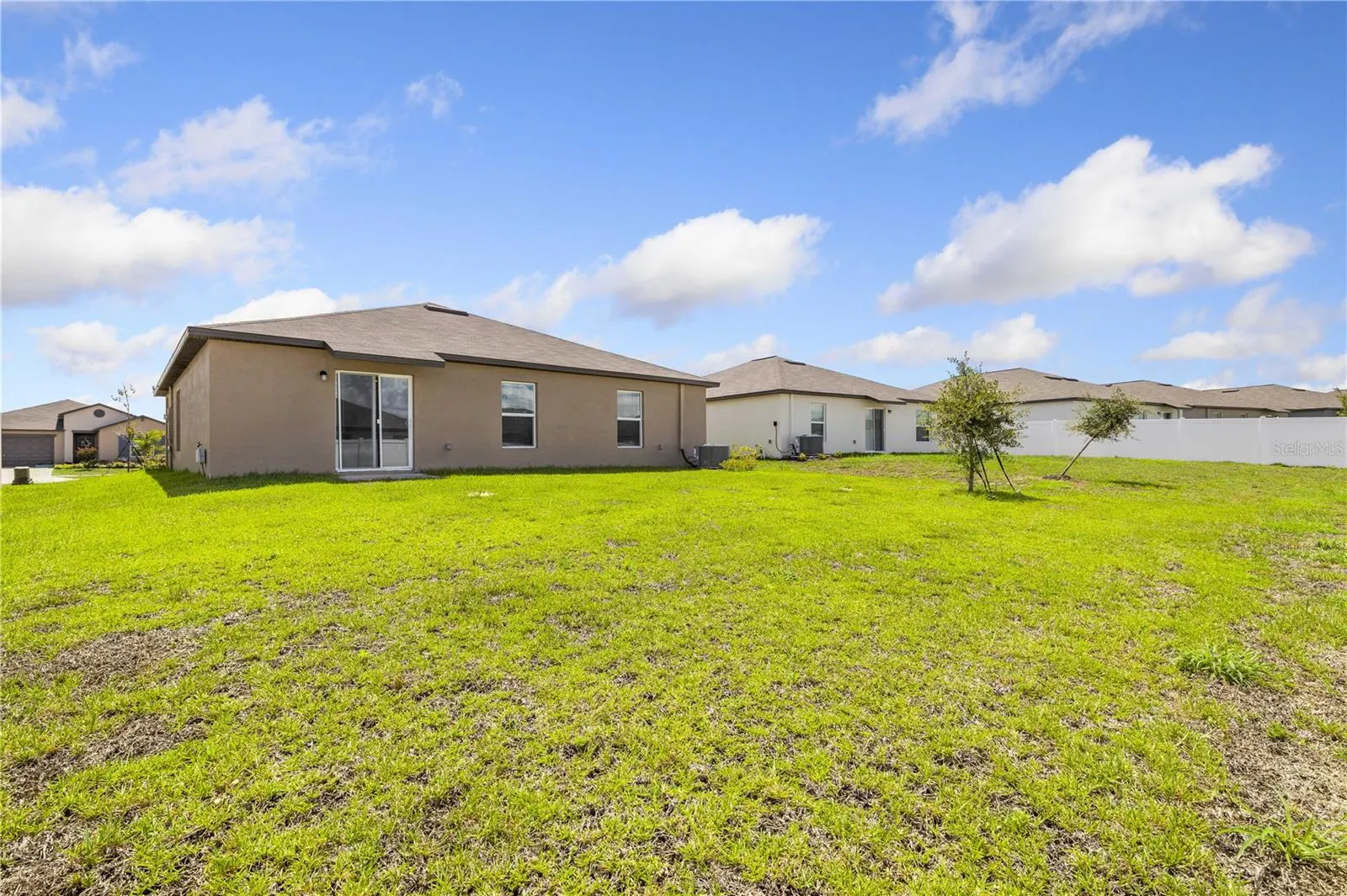 4357 FABULOUS FINCH LN