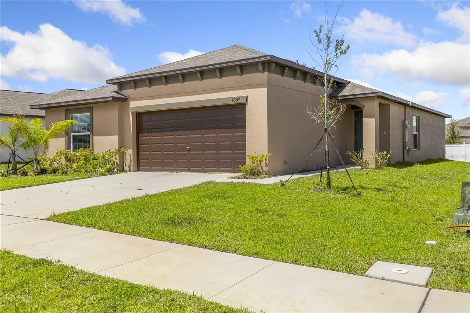 4357 FABULOUS FINCH LN