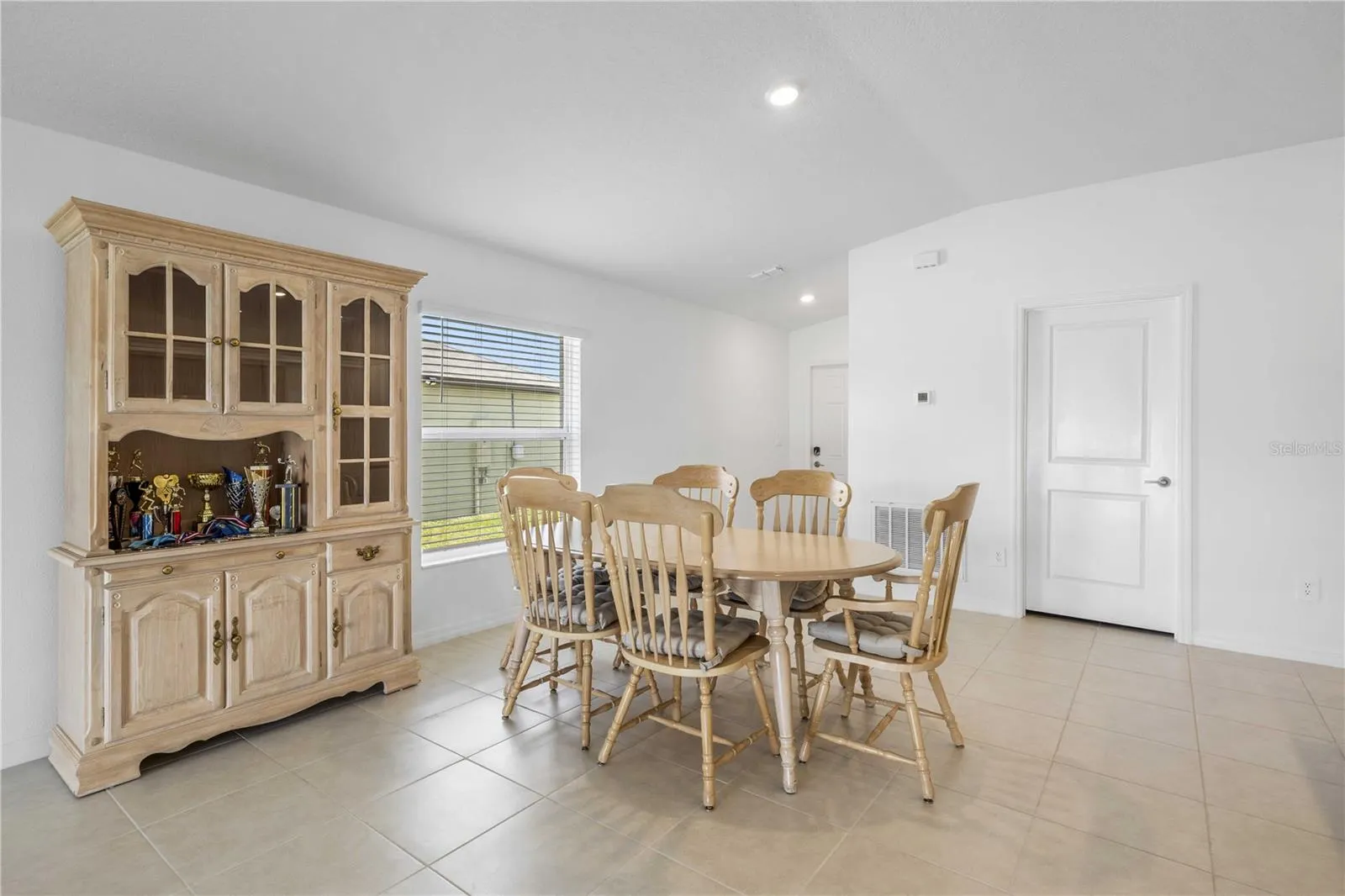 4357 FABULOUS FINCH LN