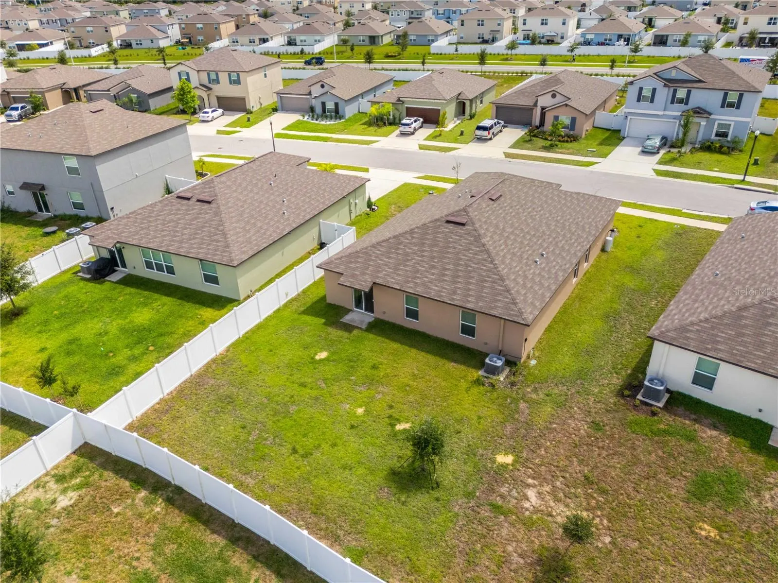 4357 FABULOUS FINCH LN